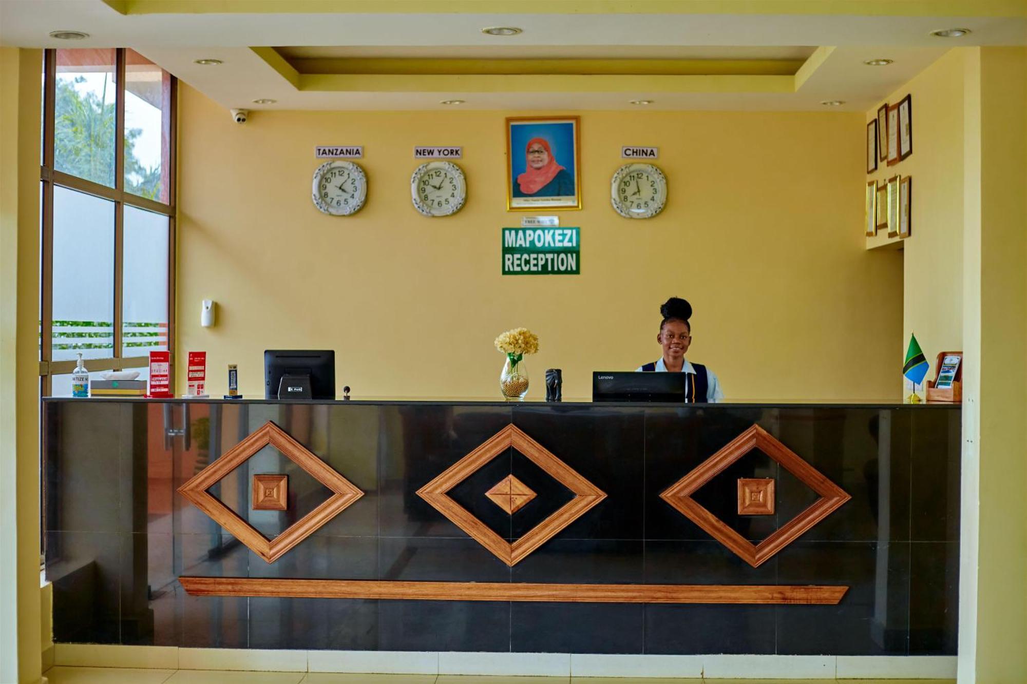 Luwa Evergreen Hotel Мтвара Екстериор снимка