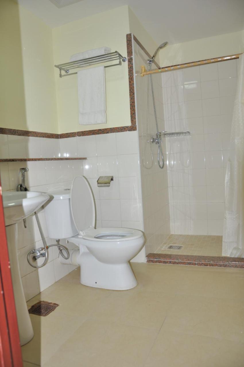 Luwa Evergreen Hotel Мтвара Екстериор снимка